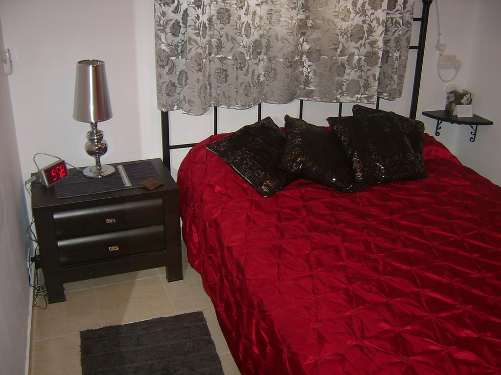 Abu Ghaush Jerusalem Hills Inn الغرفة الصورة