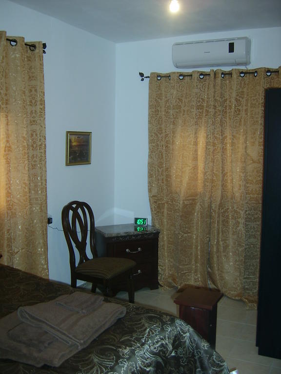 Abu Ghaush Jerusalem Hills Inn الغرفة الصورة
