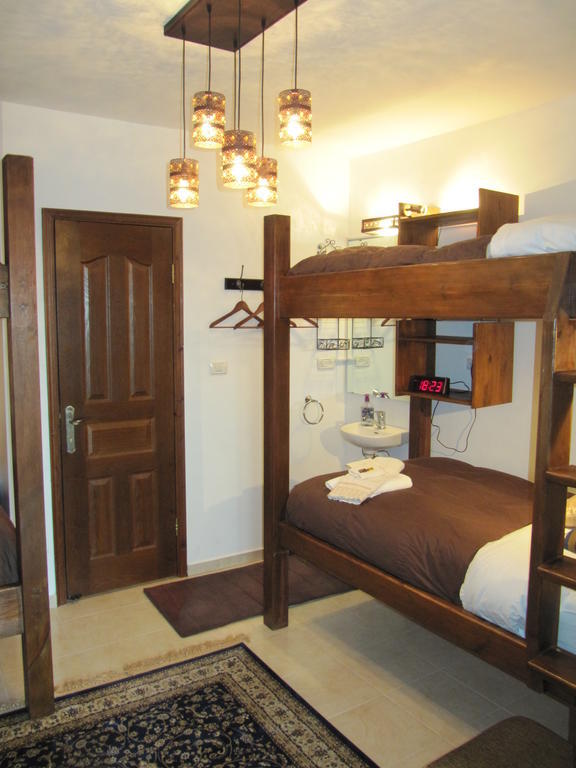 Abu Ghaush Jerusalem Hills Inn الغرفة الصورة