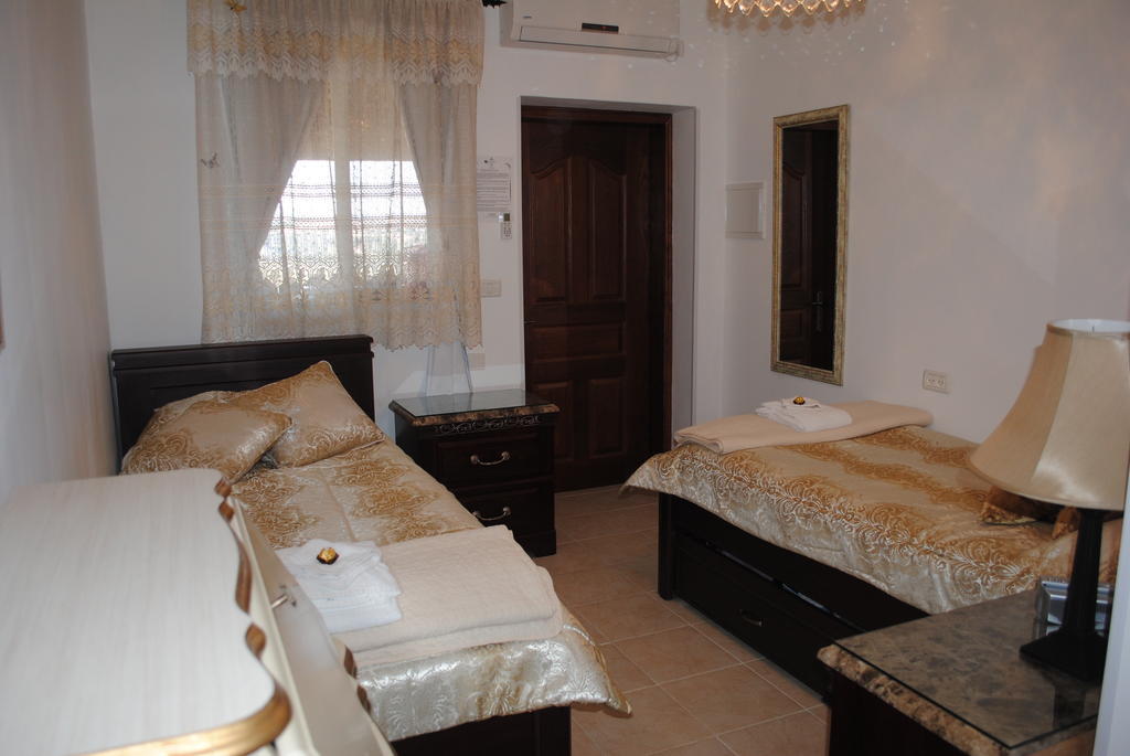Abu Ghaush Jerusalem Hills Inn الغرفة الصورة