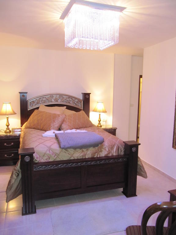 Abu Ghaush Jerusalem Hills Inn الغرفة الصورة